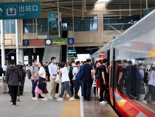鐵路暑運今日啟動,預計發送旅客7.5億人次