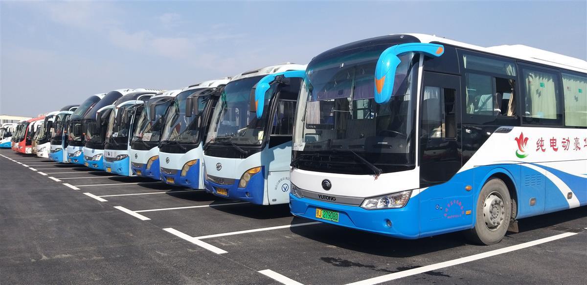 湖北公路客運集團中秋國慶假期預計發送旅客19萬人次,車票預售期為7天